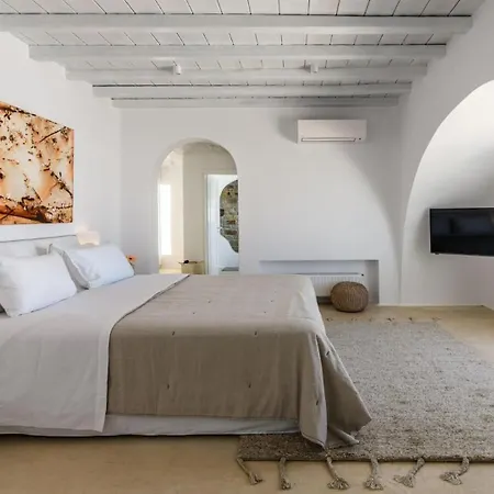With Traditional Cycladic Charm Apartment