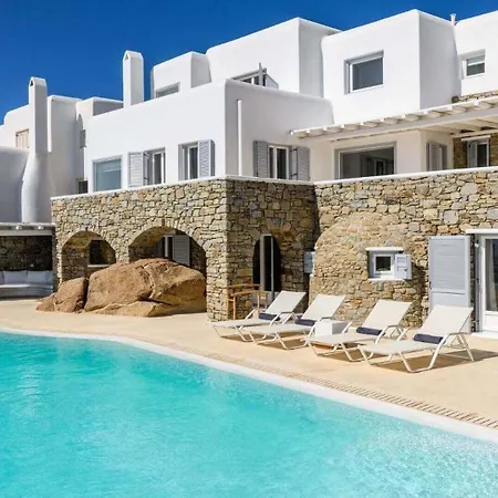 Apartment With Traditional Cycladic Charm *